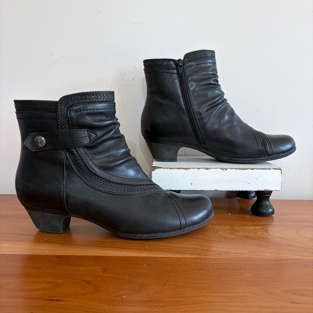 Rockport Black Leather Ruched Ankle Boots Perforated Detail Low Block Heel 9.5